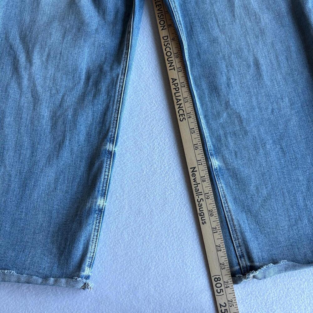 Vervet Womens Straight Leg Jeans 32 Light Wash Raw Hem Stretch Denim High Rise - Picture 2 of 8